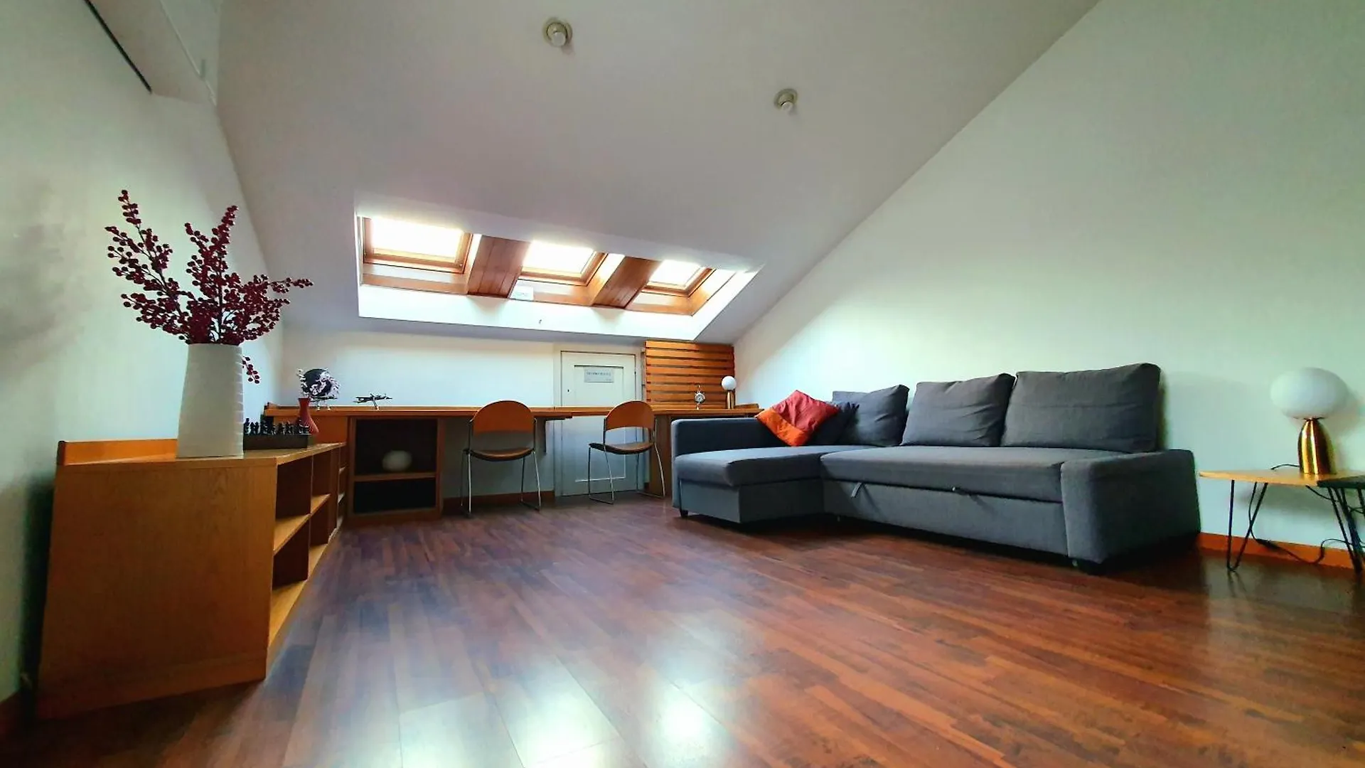 Bright Apartment With Attic Bologna